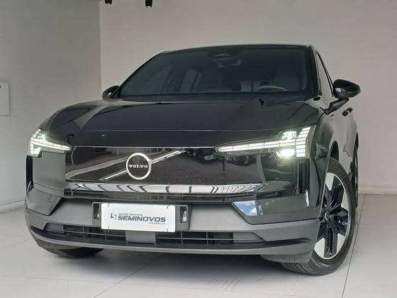 VOLVO EX30 51 KW ELÉTRICO CORE